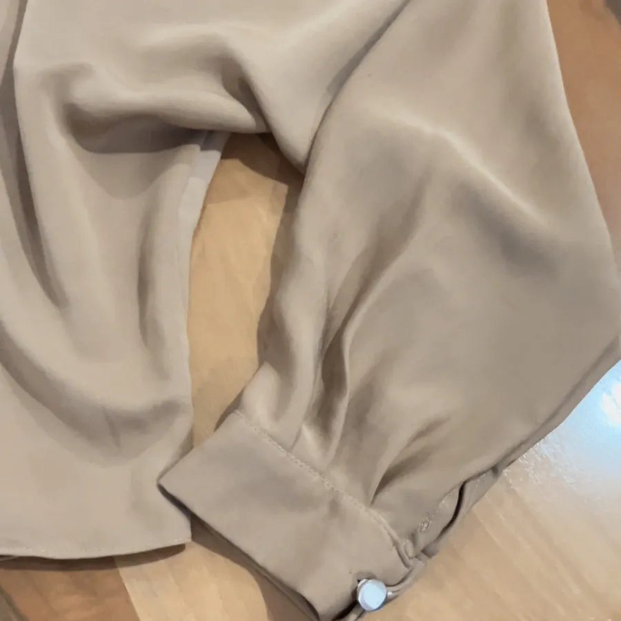 شومیز گره ای