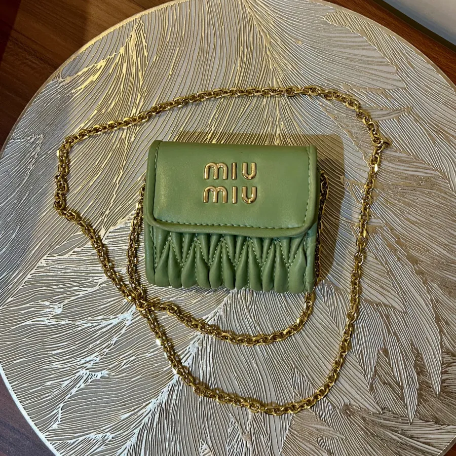 مینی بگ miumiu
