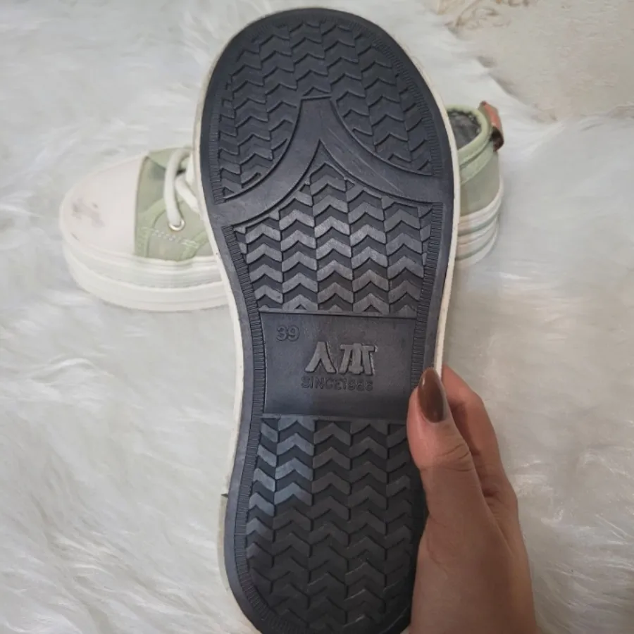 کفش کژوال