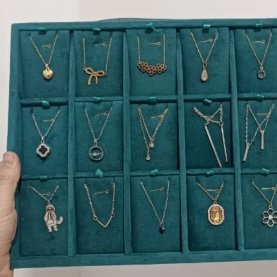گردنبند خاص رنگ ثابت