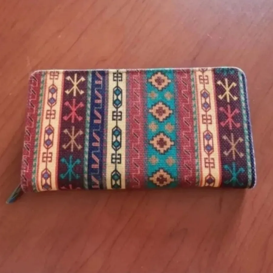کیف دوشی و کیف پول سنتی
