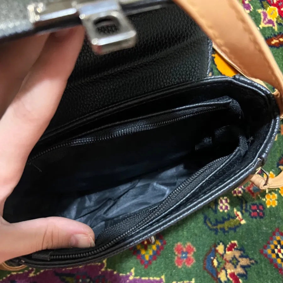 کیف دوشی زنانه چرم