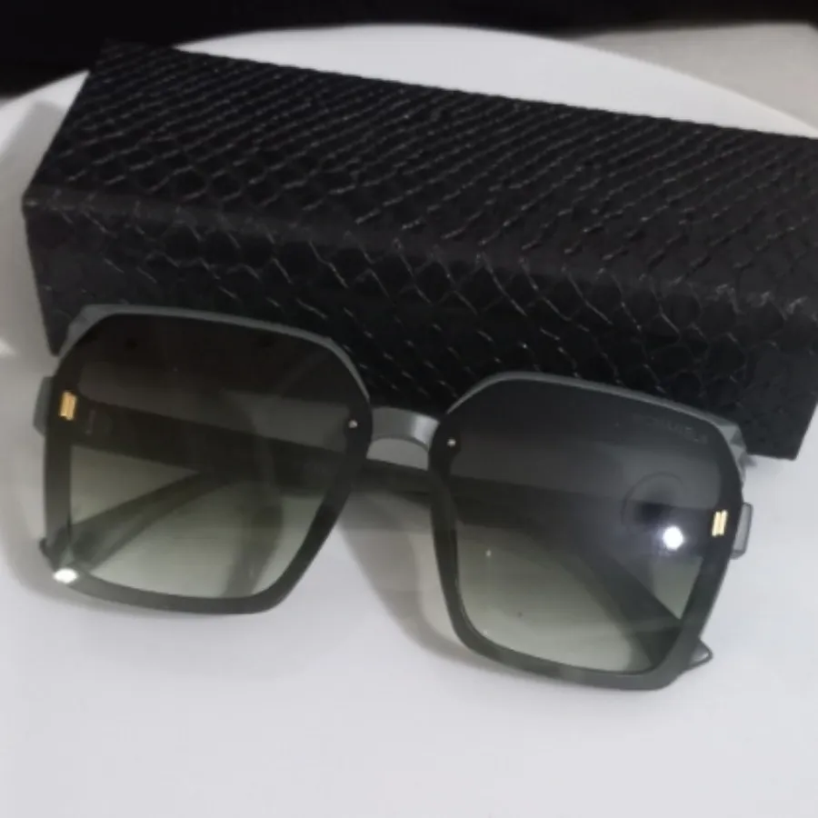 عینک آفتابی