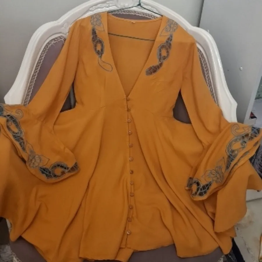 پیراهن زنانه