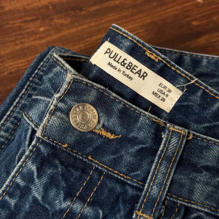 شلوار جین pull & bear