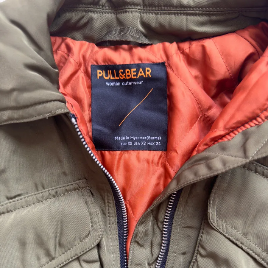 کاپشن PULL&BEAR
