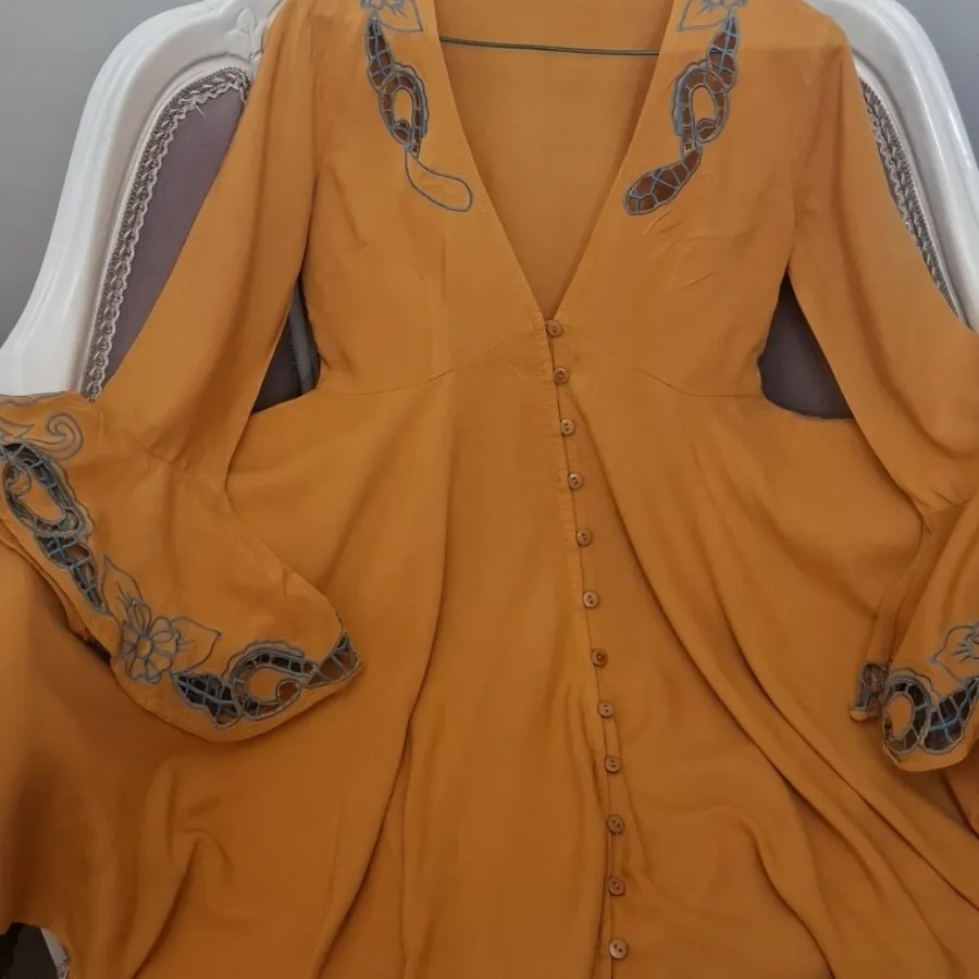 پیراهن زنانه