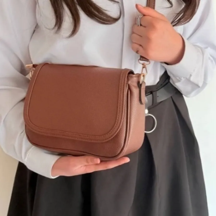 کیف قهوه ای