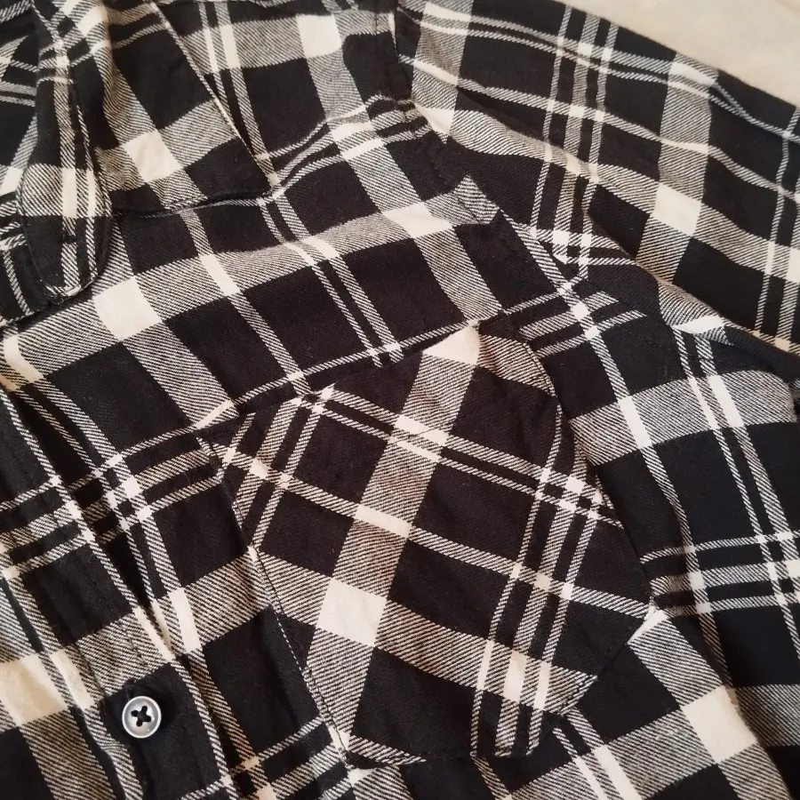 پیراهن چهارخونه