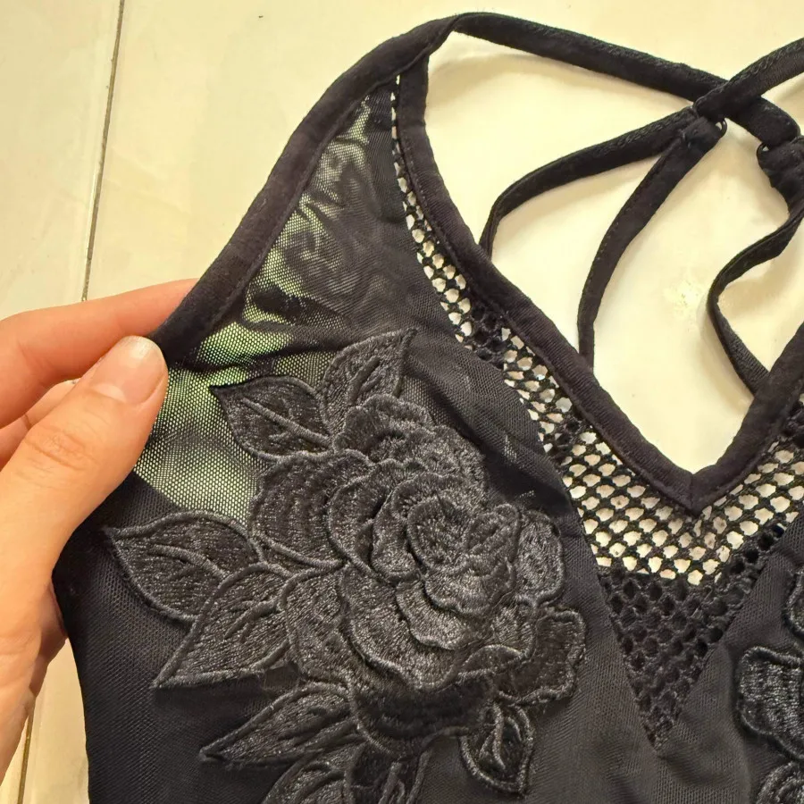 بادی مشکی تاپ کراپ H&M