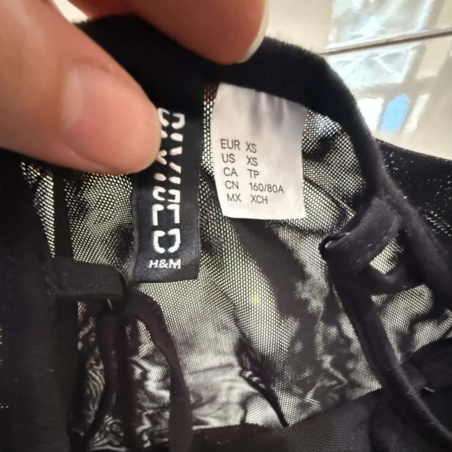بادی مشکی تاپ کراپ H&M