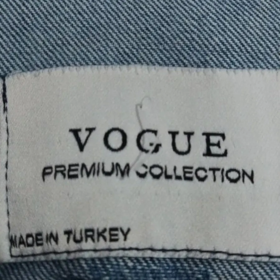 کت جین برند VOGUE