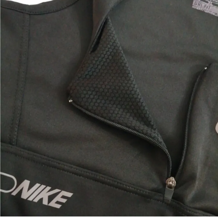 نیم تنه ورزشی nike