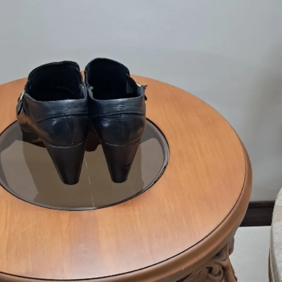 کفش چرم طبی زنانه