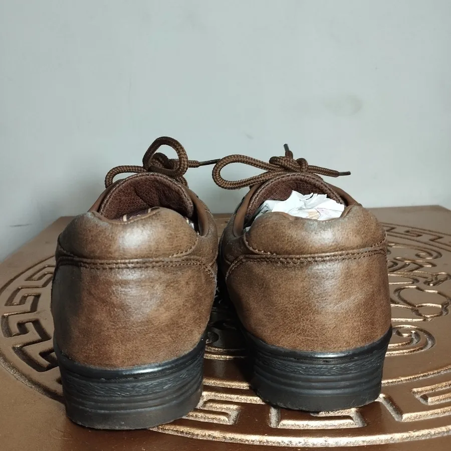 کفش کتونی رامبو
