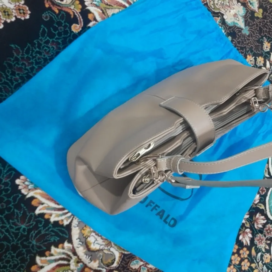 کیف کرم تیره