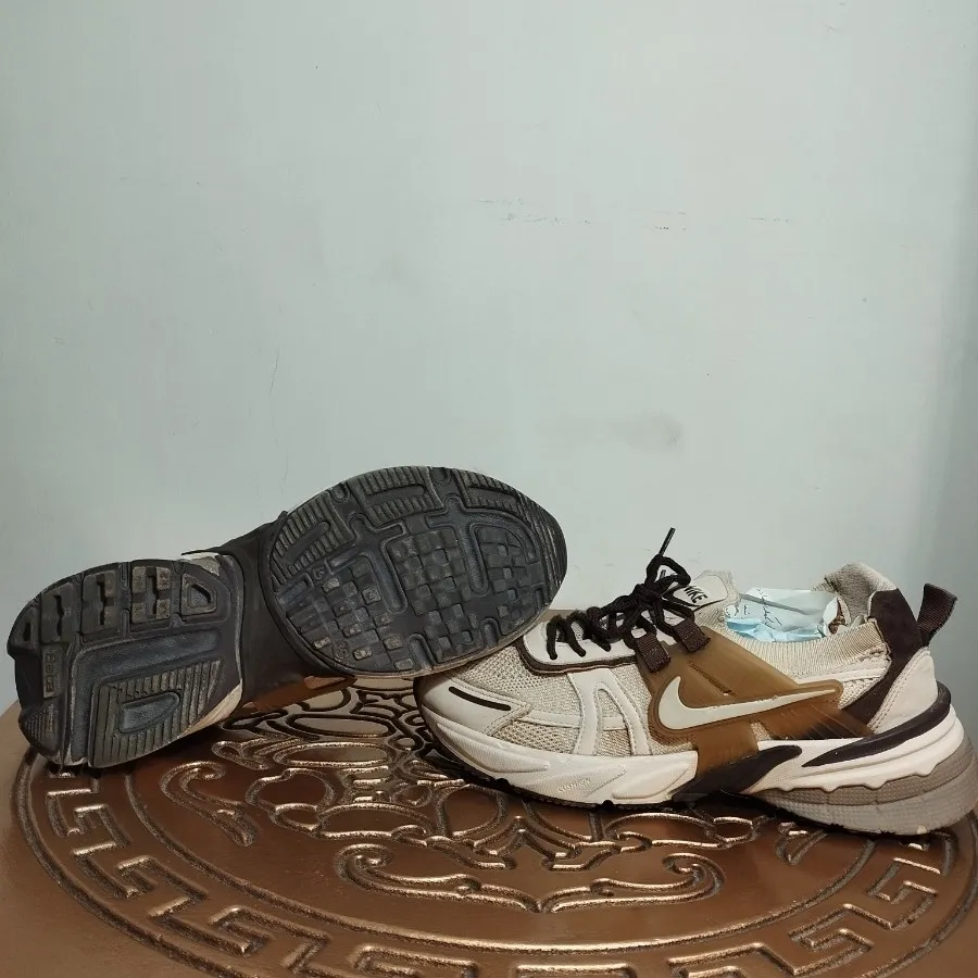 نایک v2k