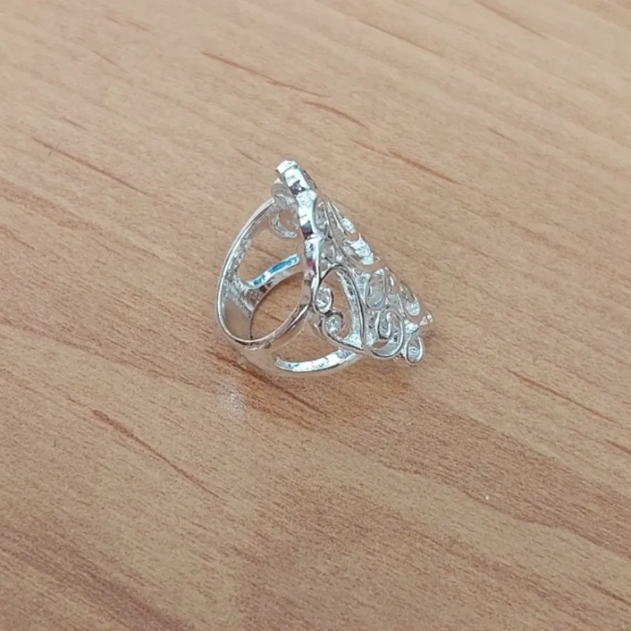 انگشتر نقره ای