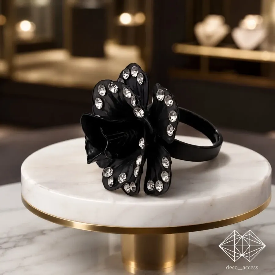 انگشتر گل رز نگین دار