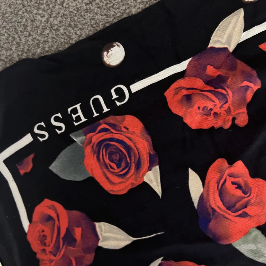 روسری برند guess