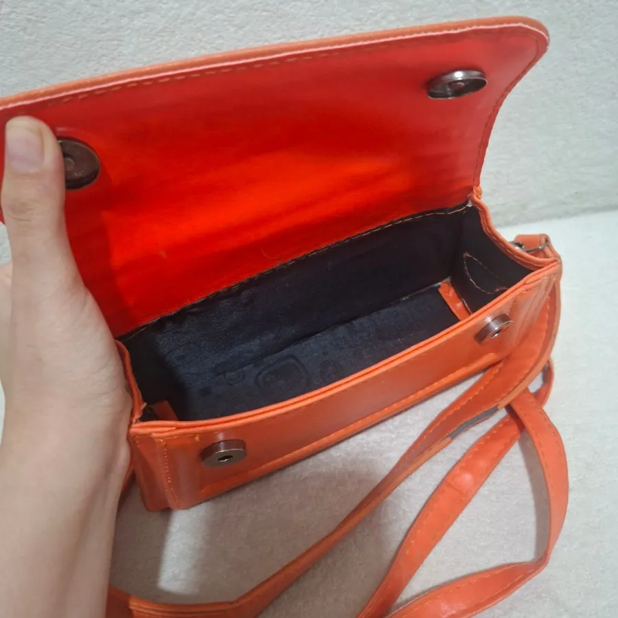 کیف نارنجی