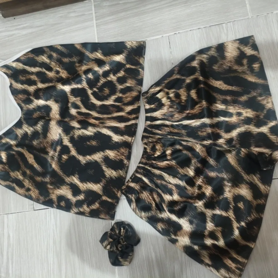 تاپ شلوارک ساتن و اسکرانچ