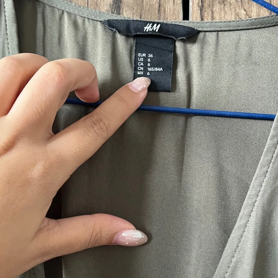 پیراهن H&M سبز زیتونی