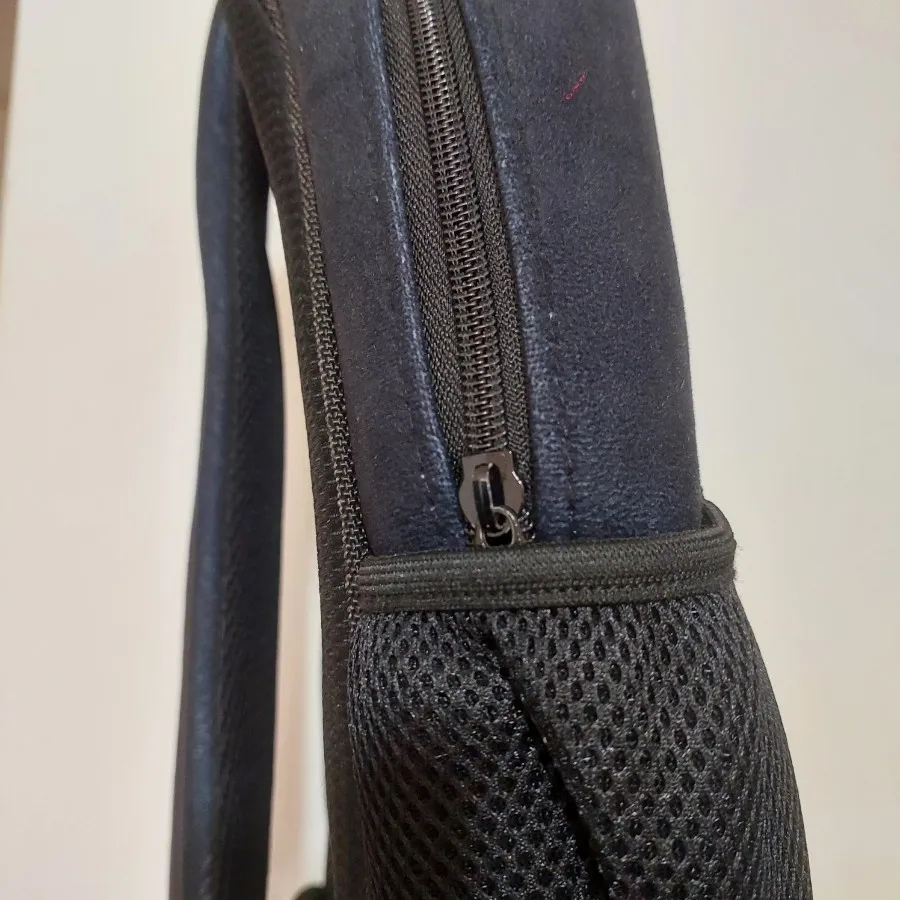 کوله پشتی نقاشی شده
