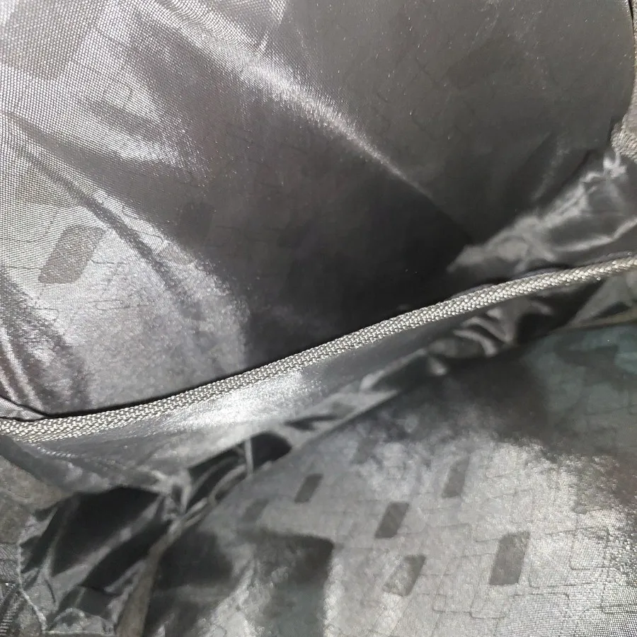 کوله پشتی نقاشی شده