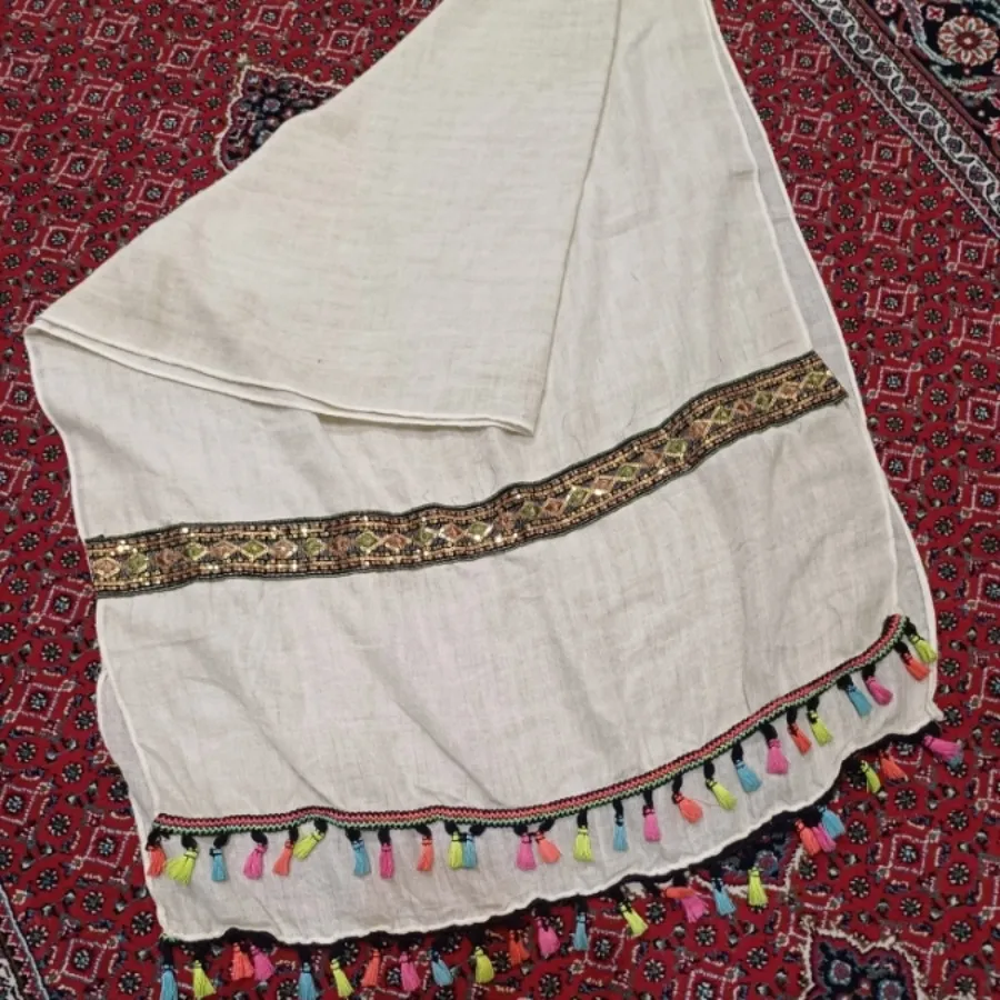 3عددشال و 1عدد روسری