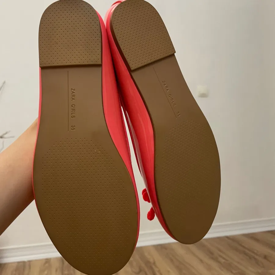 کفش عروسکی دخترانهzara