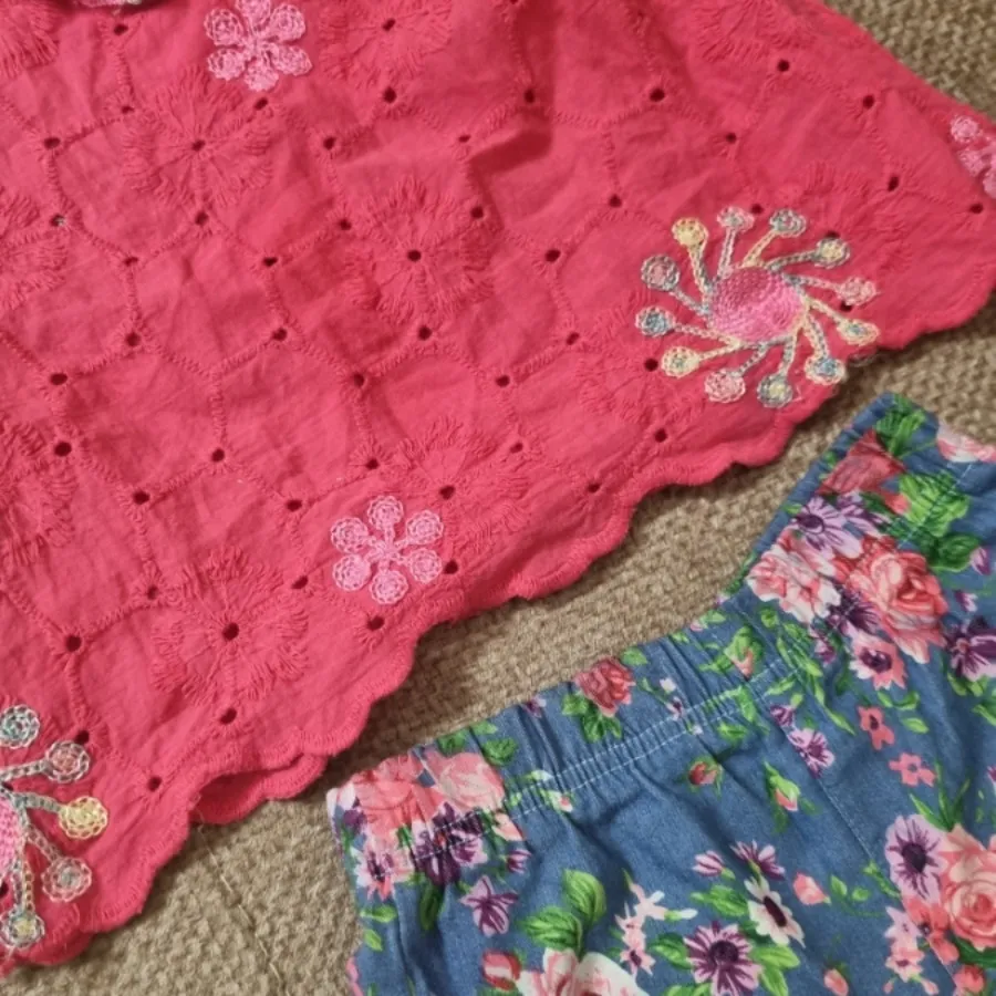 لباس و شورتک