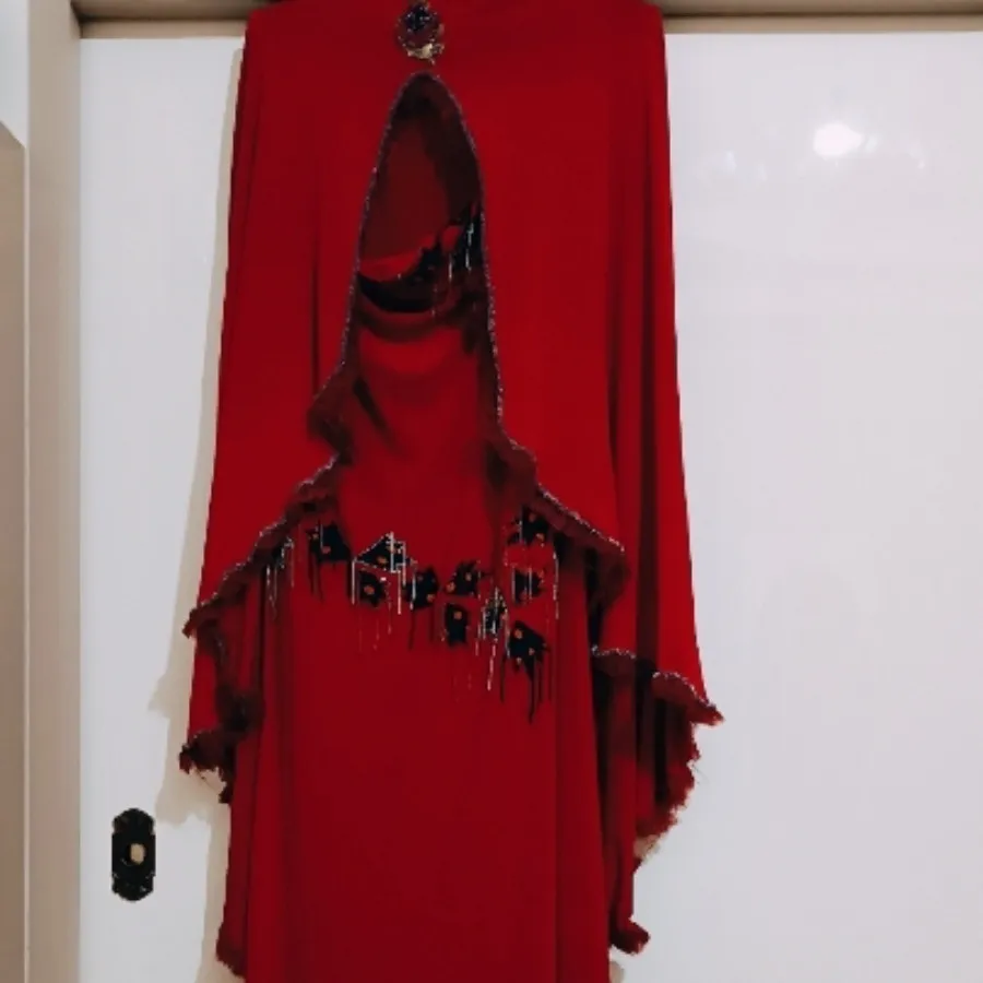 لباس مجلسی شنل دار