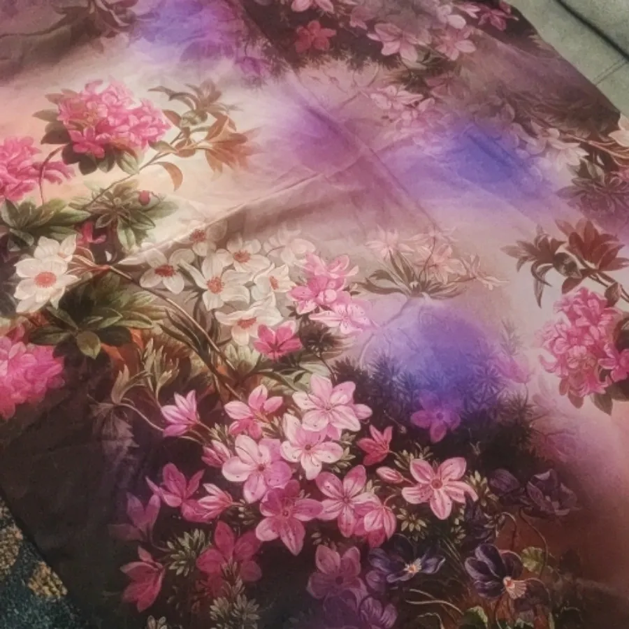 روسری ساتن قواره بزرگ