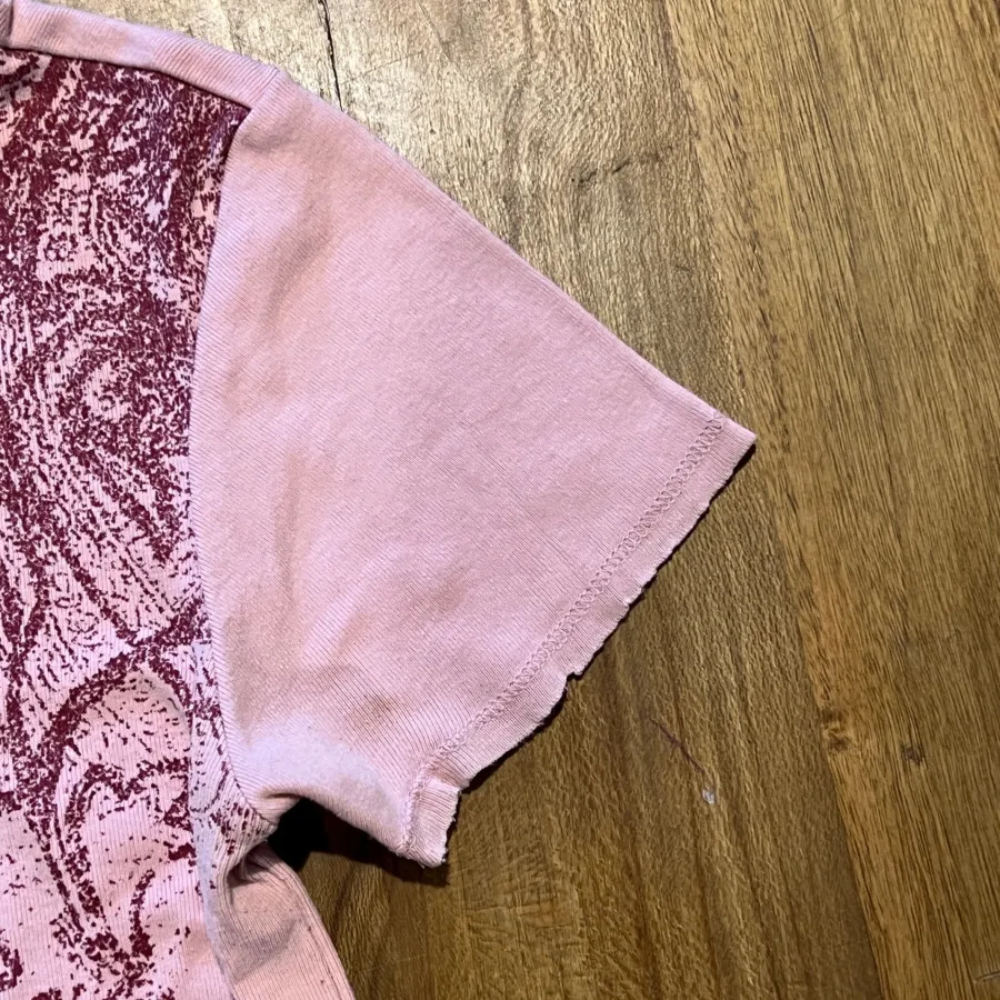 تیشرت گس Guess