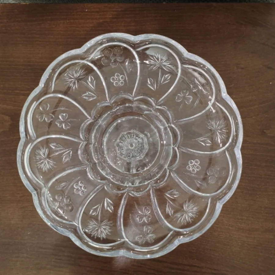 شیرینی خوری پایه‌دار