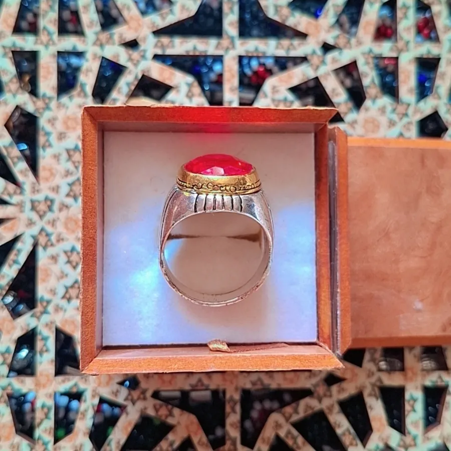 انگشتر مردانه سنگ یاقوت