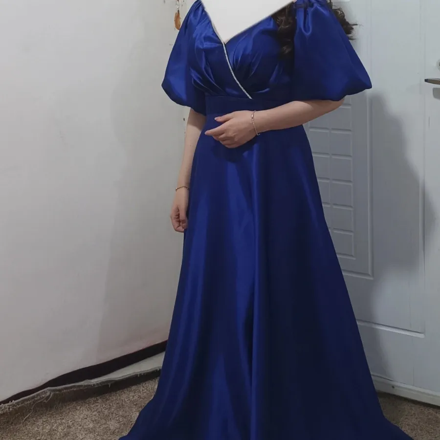 لباس مجلسی رنگ آبی کاربنی