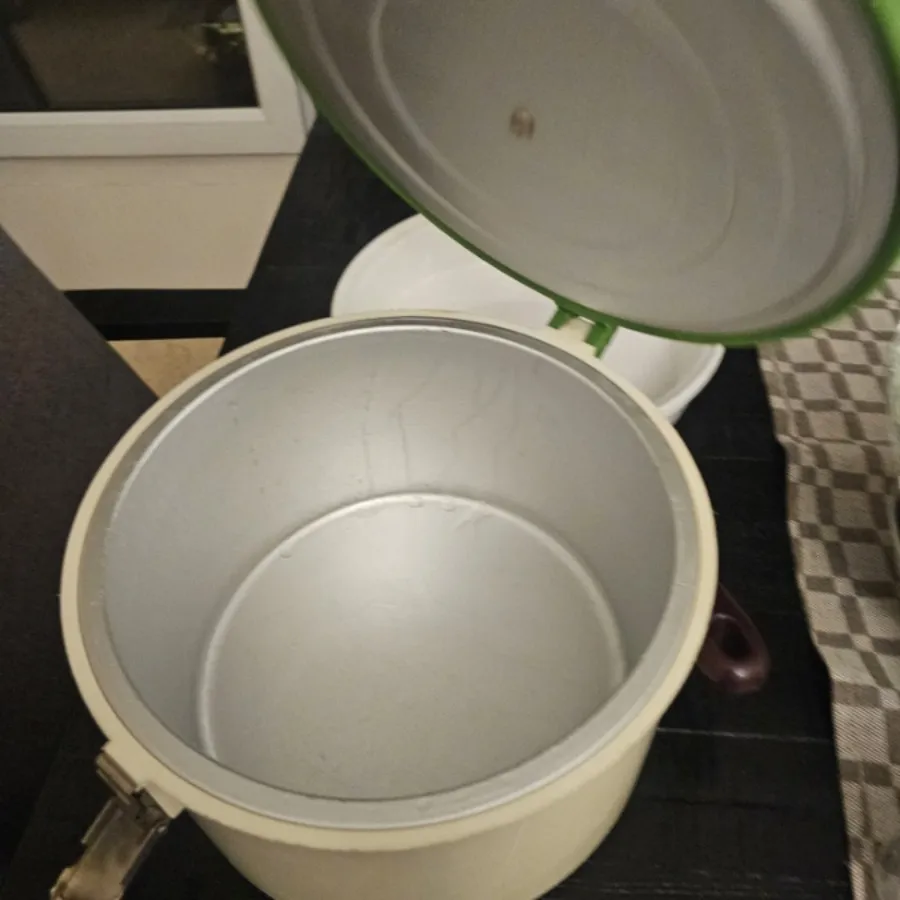 ظرف نگهدارنده غذا