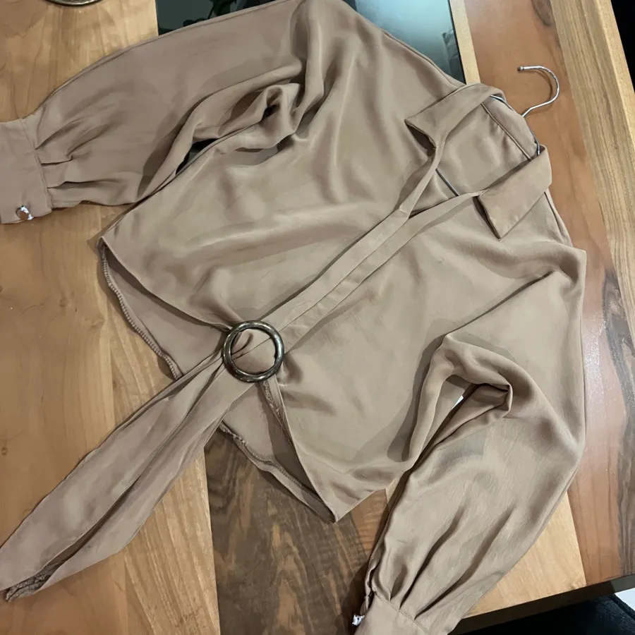 شومیز گره ای