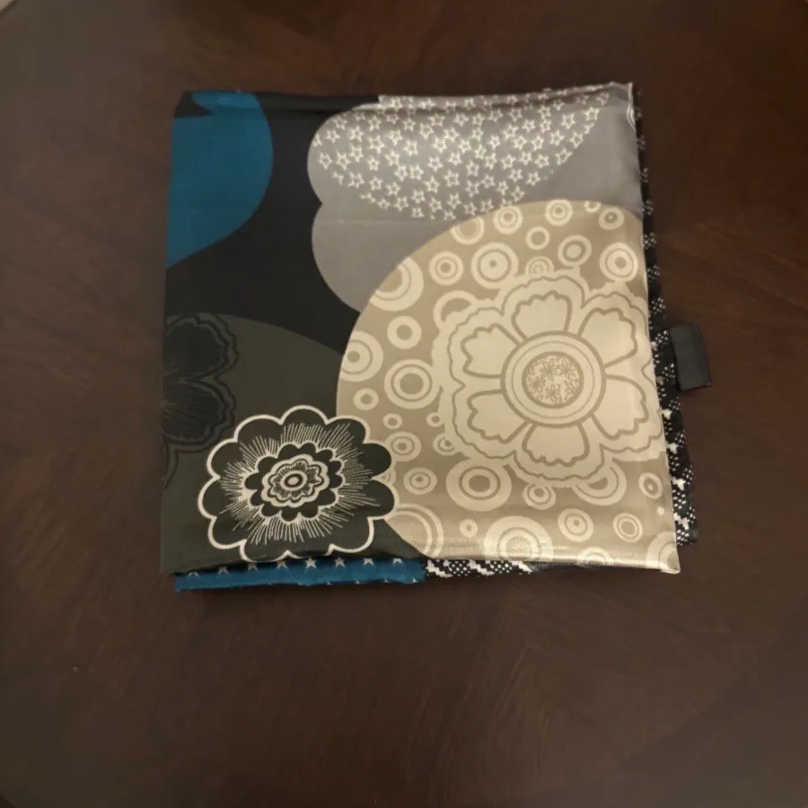 مینی اسکارف