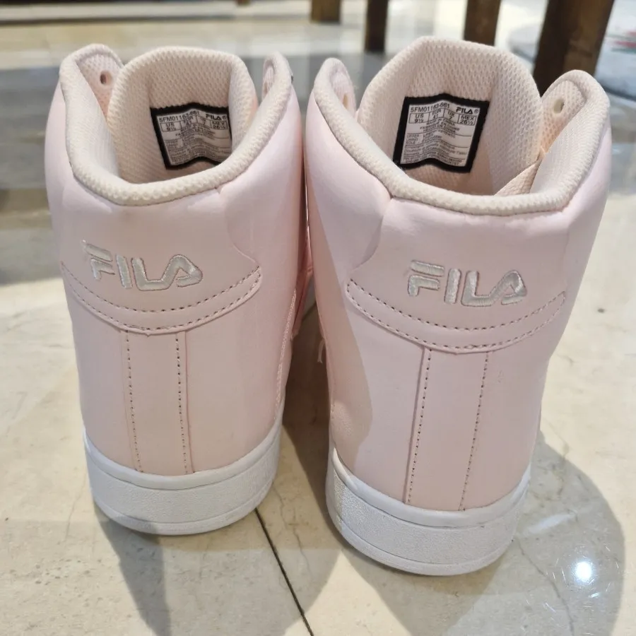 نیم بوت برند Fila سایز 41