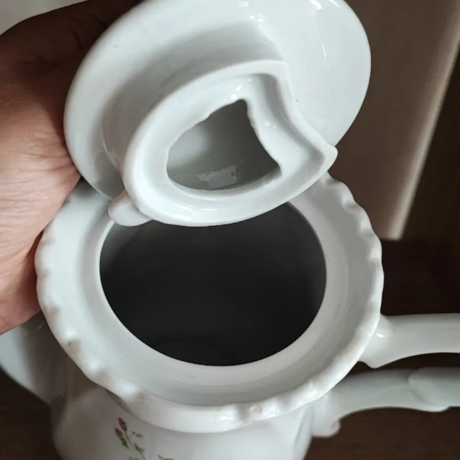 قوری گل سرخی بزرگ