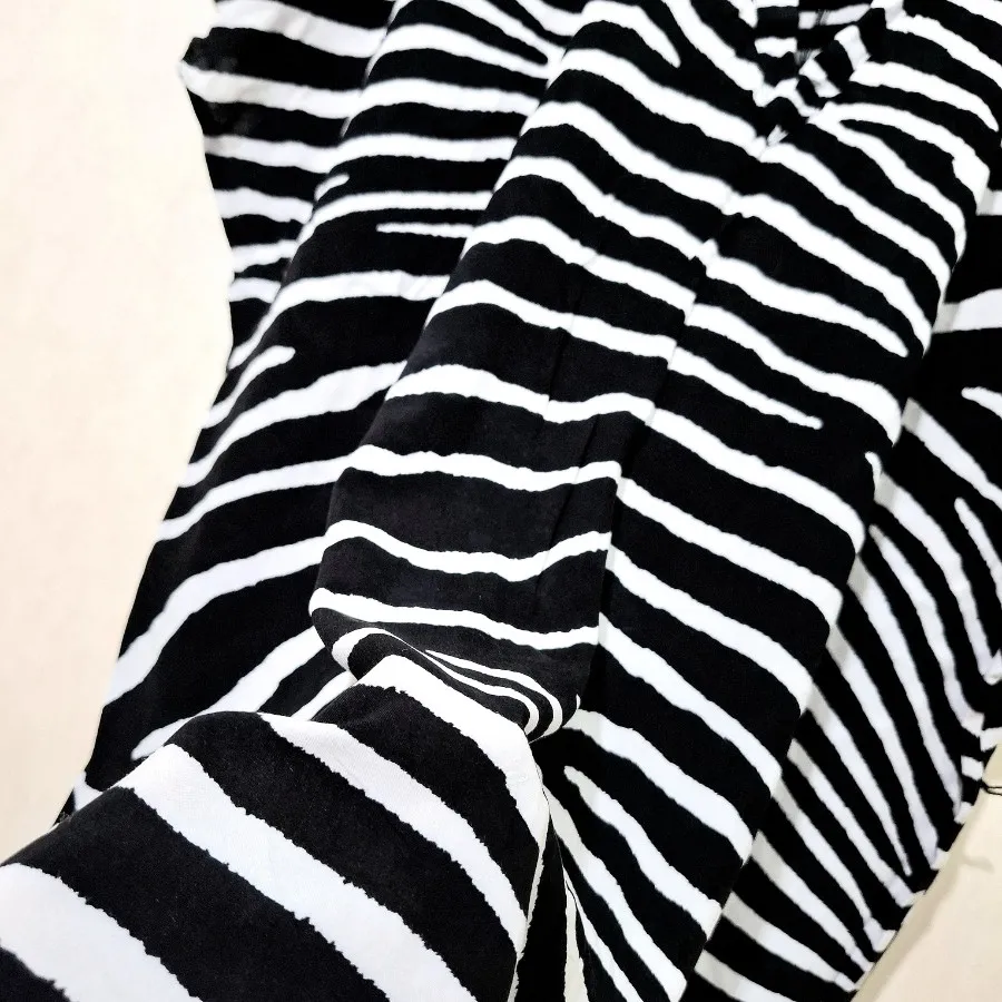 پانچو بسیار شیک برند H&M