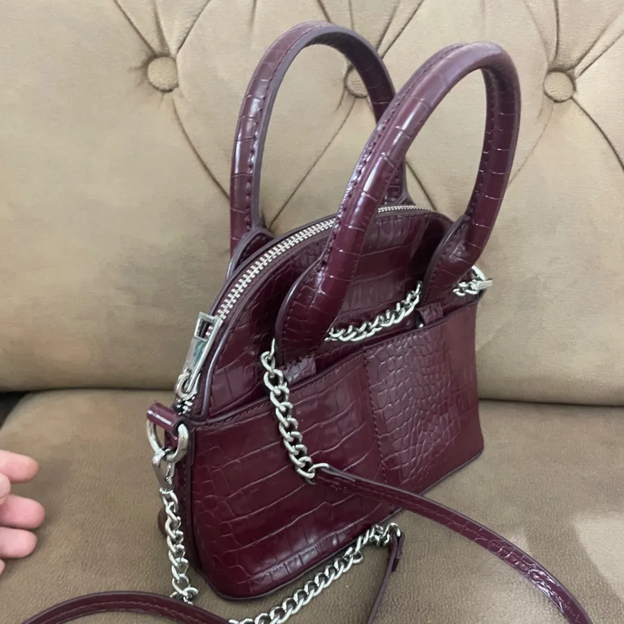 کیف زرشکی زارا