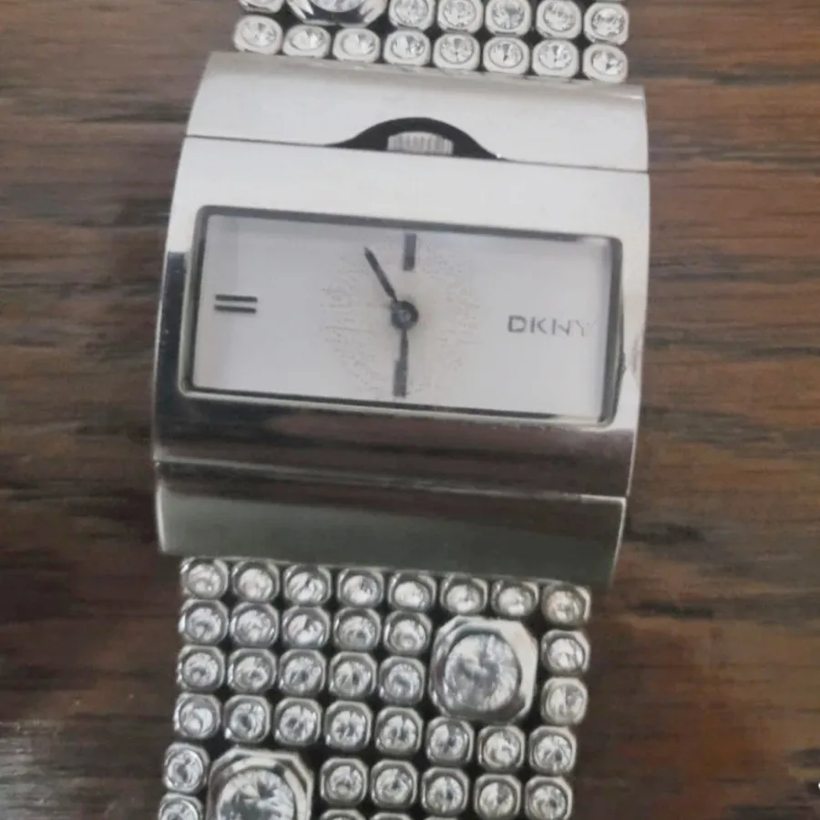 ساعت مچی DKNY