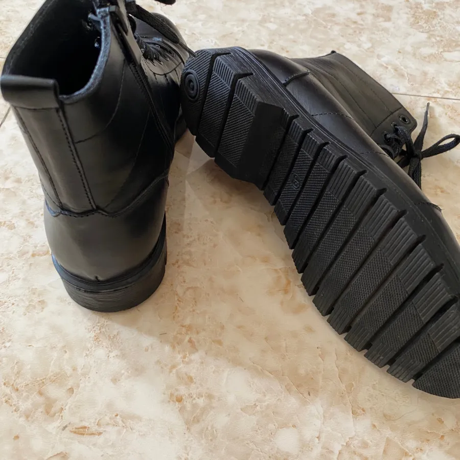 نیمبوت چرم سایز 39