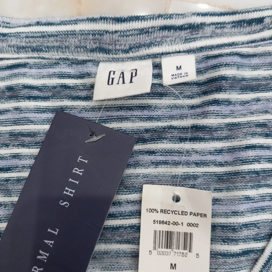 بلوز GAP