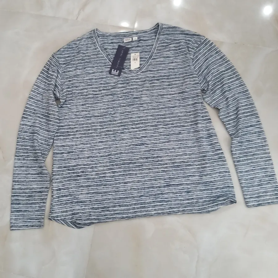 بلوز GAP