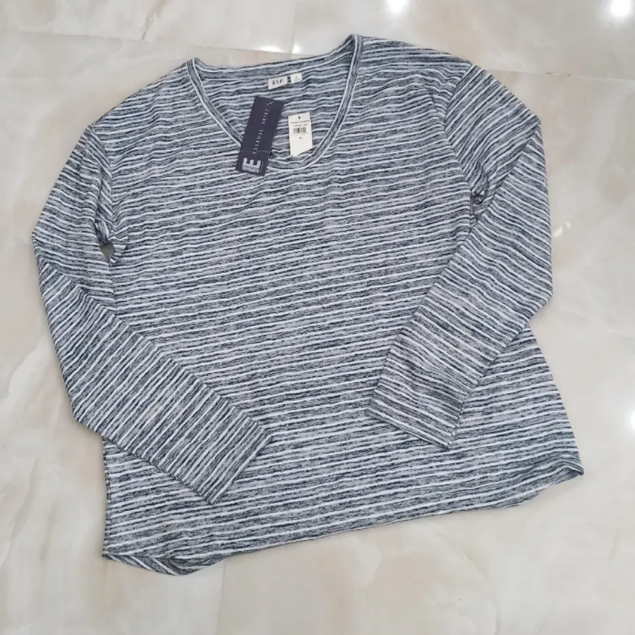 بلوز GAP